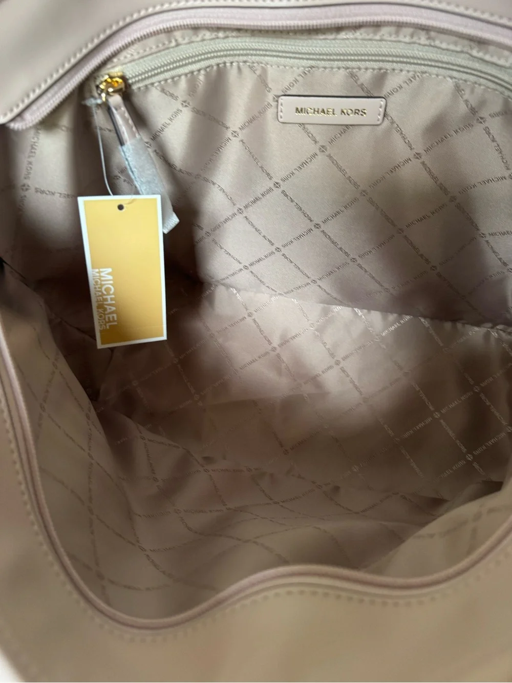 Michael Michael Kors Jet Set Soft Pink Saffiano Leather Zip Top Tote